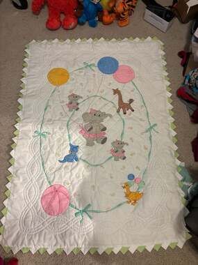 Vintage Animals Baby Quilt with Prairie Point Edge
